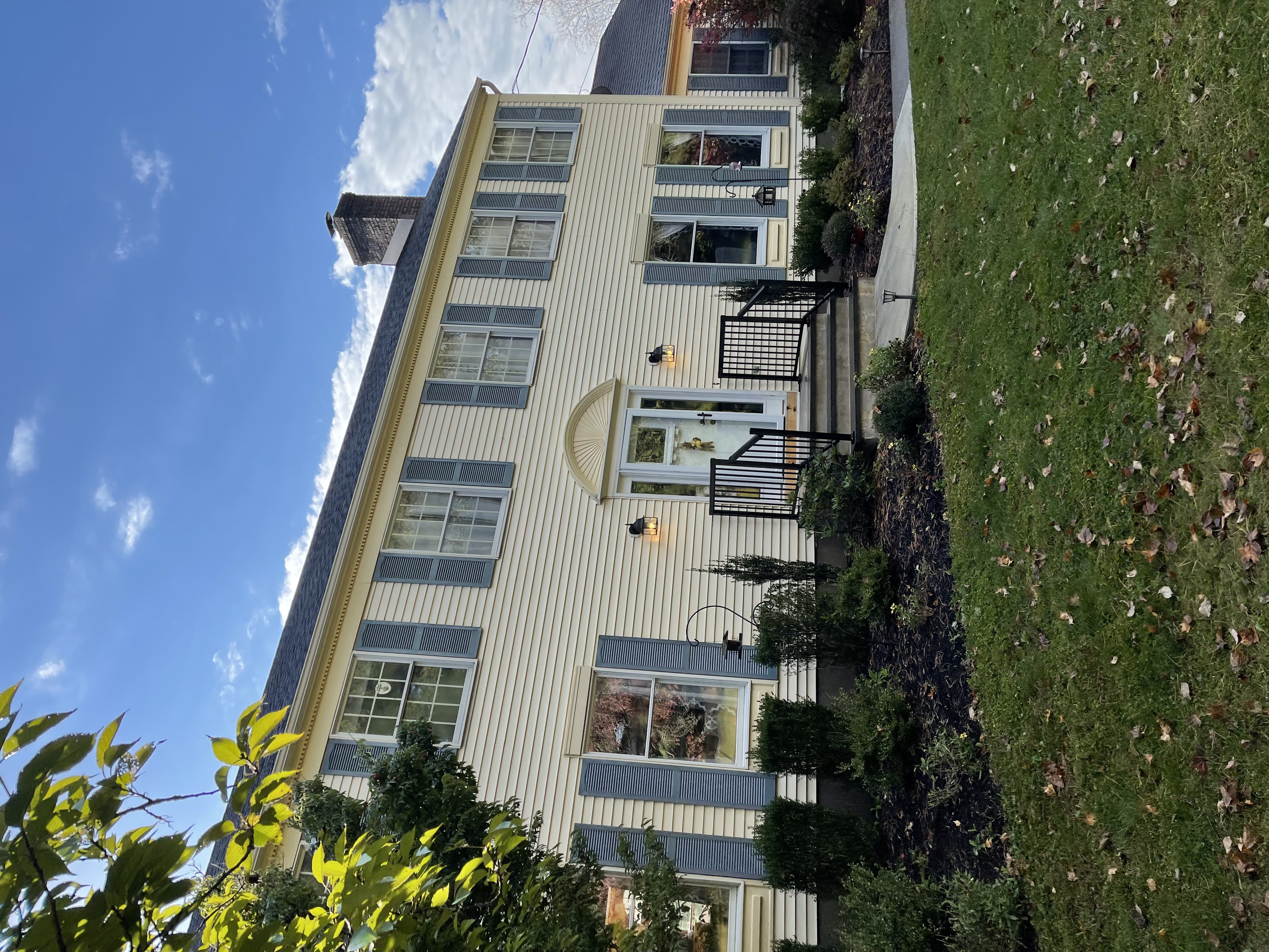 House Washing and Gutter Cleaning in Milford,NJ (1) Thumbnail