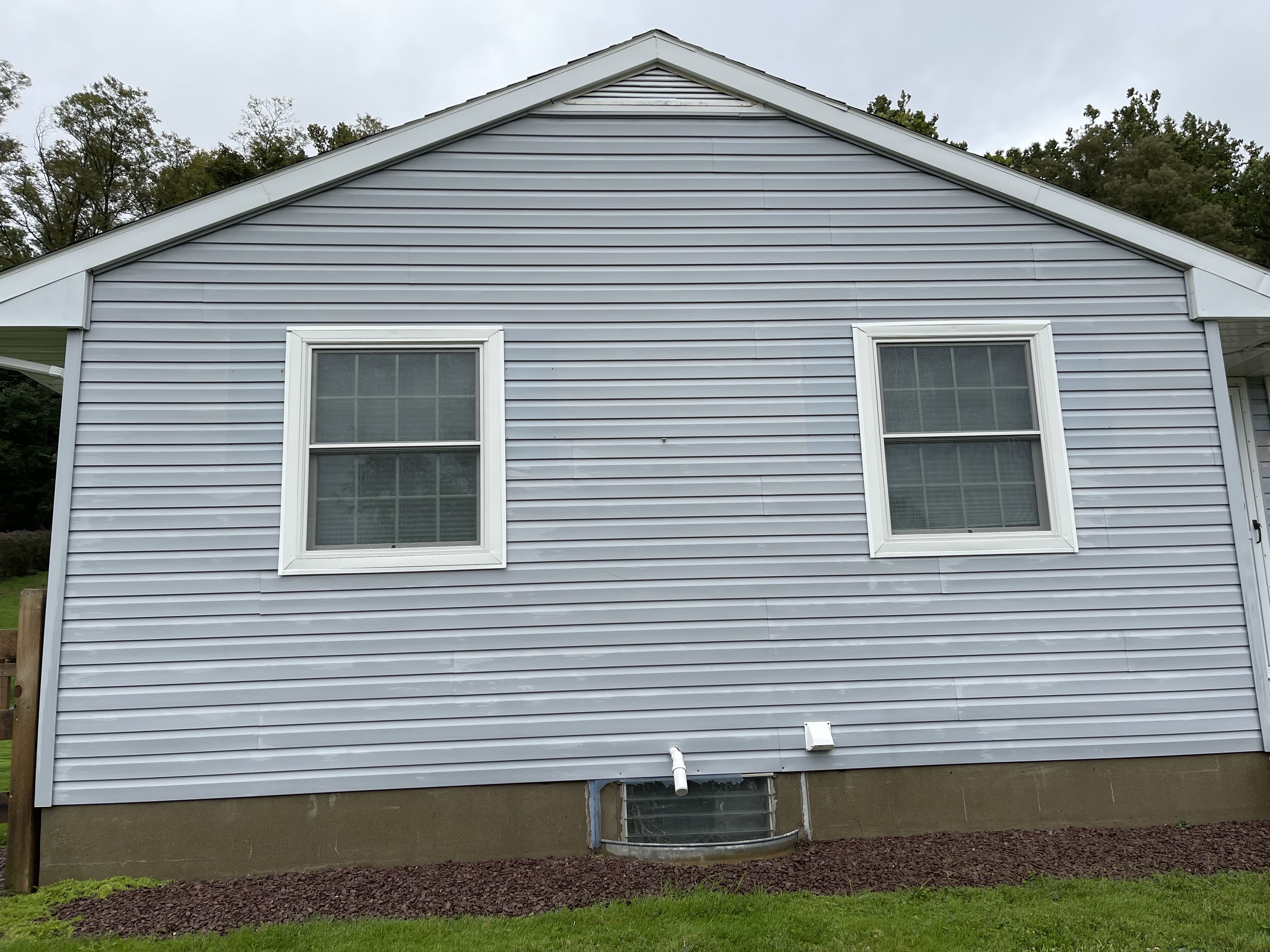 House washing and Gutter Cleaning in Milford,NJ Thumbnail